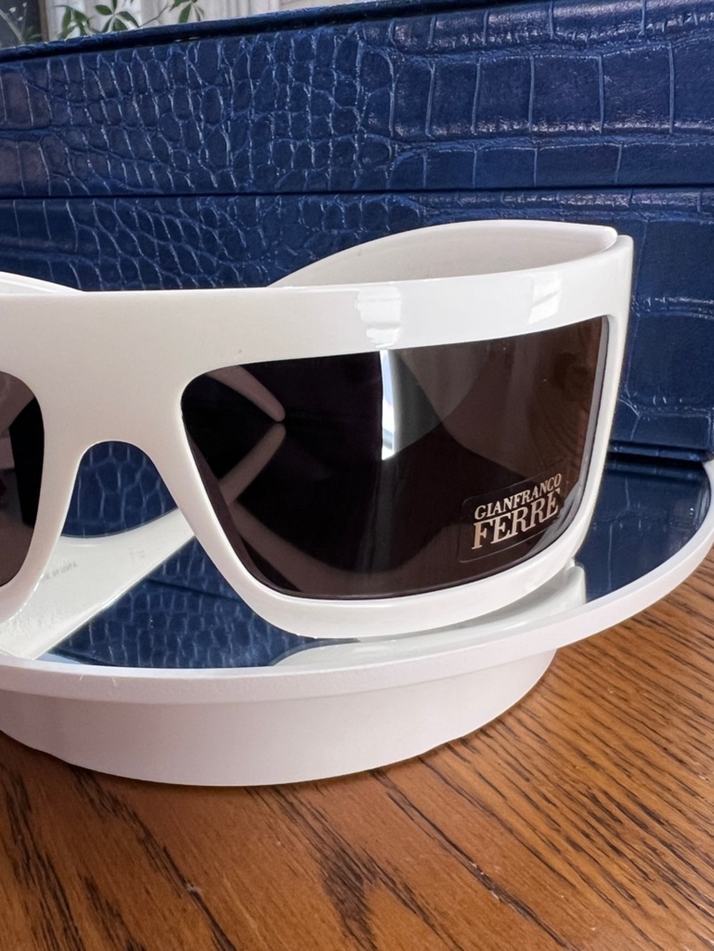 Gianfranco Ferre White VINTAGE Oversized Shield Designer Sunglasses
